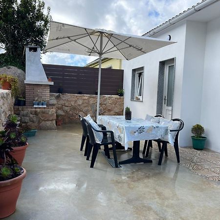 Villa O Cobijo De Elva Arou Exterior foto